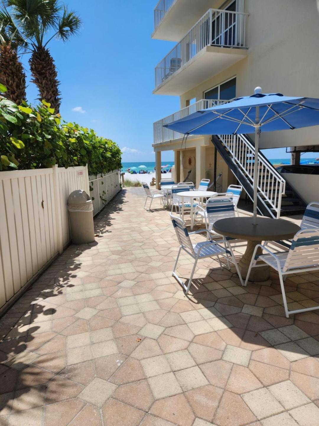 Holiday Villas II On The Beach W/Intercoastal View Клиъруотър Бийч Екстериор снимка